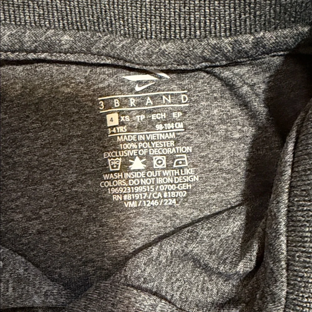 Nike Dark Gray Polo Shirt and Shorts set - Picture 2 of 2